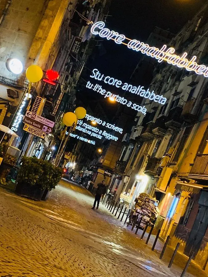 B&B Napoli Da Vivere 0*, Naples Italy